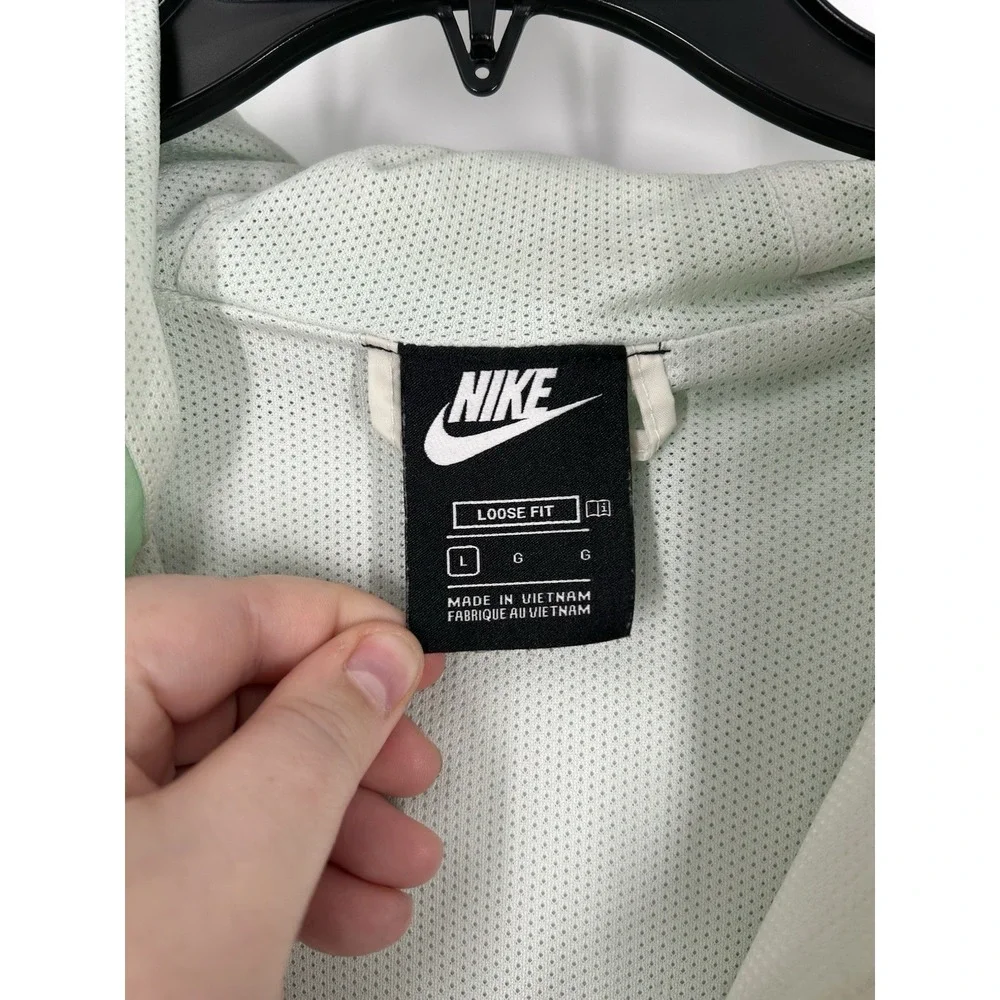 Nike Windrunner Lightweight Windbreaker Hooded Jacket AR2191-058 Large Loose Fit